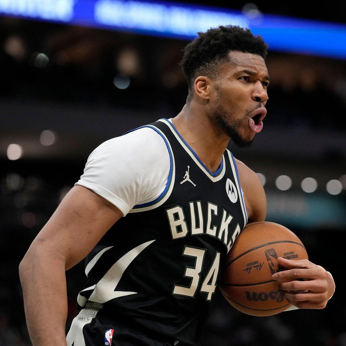 Milwaukee Bucks Statement Edition